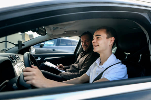 Candidato mantendo a calma durante a prova prática no Detran, seguindo dicas para reduzir nervosismo e dirigir com segurança.